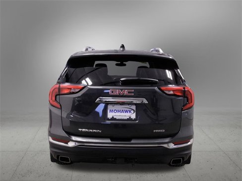 Used 2019 GMC Terrain SLT w/ Preferred Package image 7