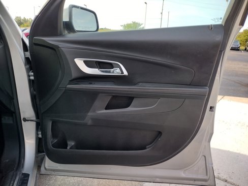 Used 2011 Chevrolet Equinox LT w/ Driver Convenience Package image 21