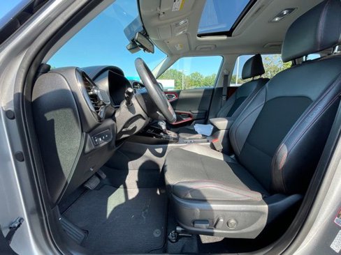 Used 2024 Kia Soul GT-Line w/ Option Group 020 image 21