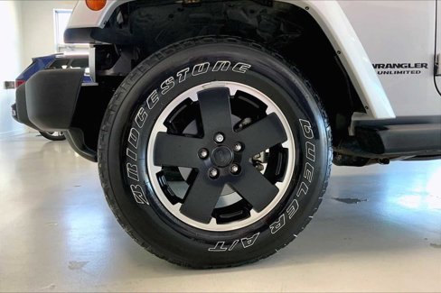 Used 2012 Jeep Wrangler Altitude image 8