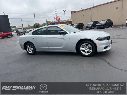 Used 2023 Dodge Charger SXT image 3