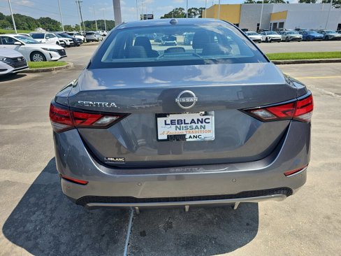 New 2025 Nissan Sentra SV image 2