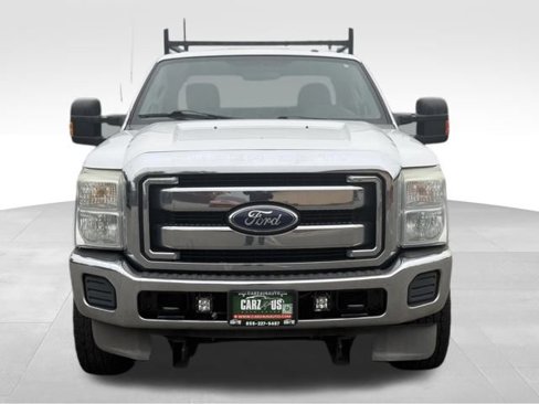Used 2011 Ford F250 XLT w/ Snow Plow Prep Pkg image 2