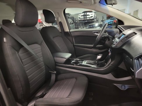 Used 2017 Ford Edge SE image 24