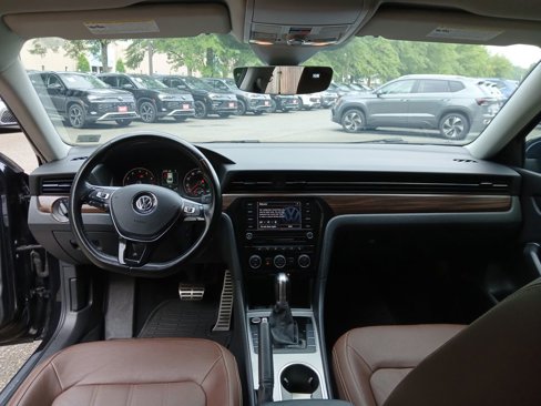 Certified 2020 Volkswagen Passat 2.0T SEL image 13