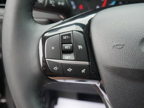 Used 2022 Ford Escape SE w/ SE Sport Appearance Package image 16