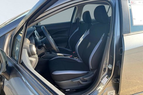 Used 2025 Nissan Versa S w/ Trunk Package image 21