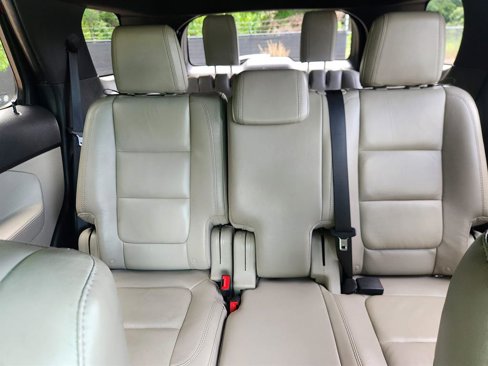 Used 2014 Ford Explorer XLT w/ Equipment Group 202A image 20