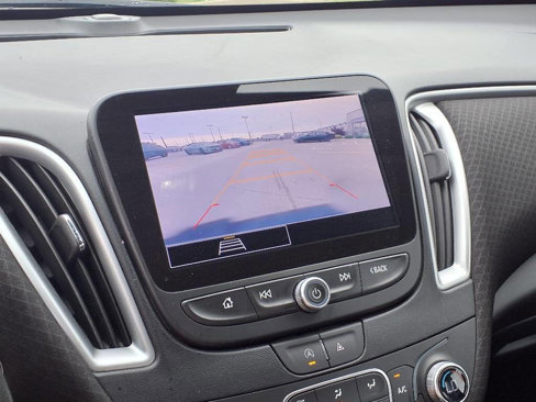 Used 2024 Chevrolet Malibu LT image 14