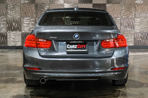 Used 2015 BMW 320i xDrive Sedan image 9