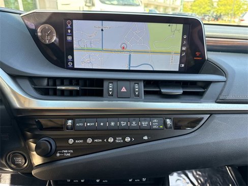 Used 2019 Lexus ES 350 image 23