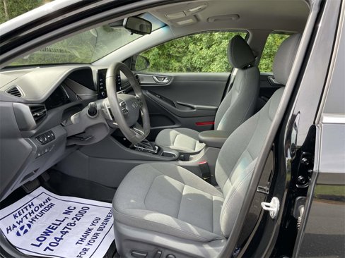 Certified 2022 Hyundai Ioniq SE image 15