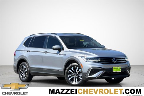Used 2022 Volkswagen Tiguan S image 1