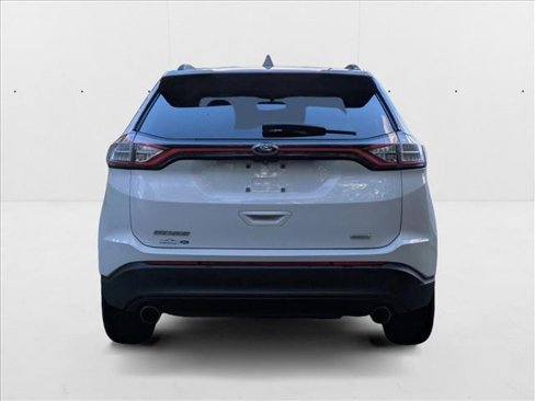 Used 2017 Ford Edge SE image 7