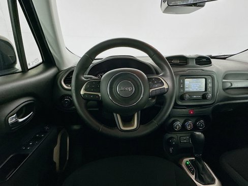 Used 2016 Jeep Renegade Latitude image 21