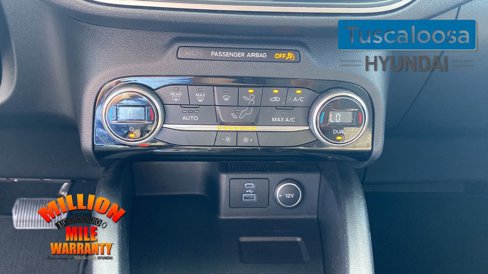 Used 2021 Ford Escape SE w/ SE Sport Appearance Package image 24