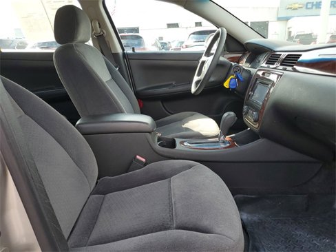 Used 2008 Chevrolet Impala LT image 25