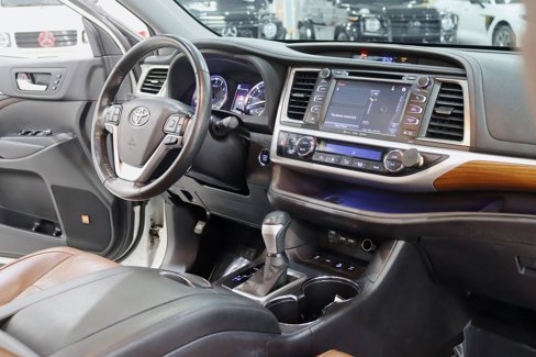 Used 2019 Toyota Highlander Limited Platinum image 30