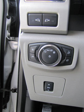Used 2017 Ford F150 Lariat image 33