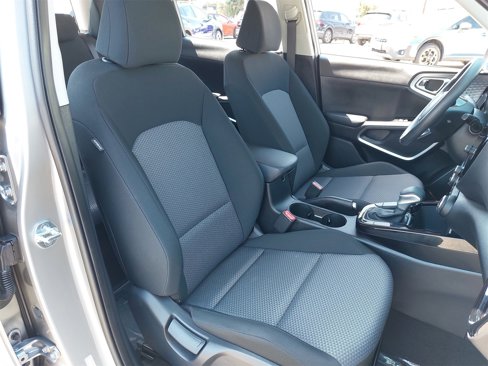Used 2023 Kia Soul S image 10