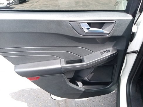 Certified 2023 Ford Escape Platinum image 60