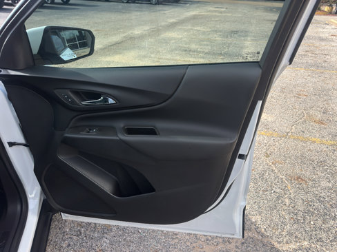 Used 2024 Chevrolet Equinox LT image 15