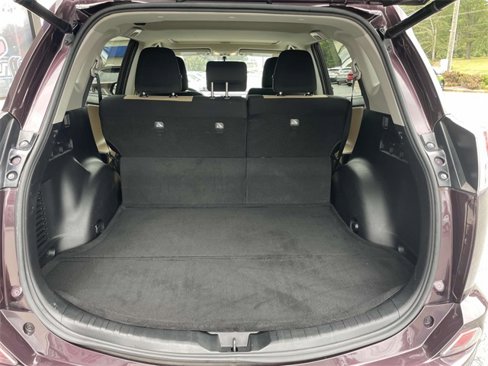 Used 2016 Toyota RAV4 XLE image 12