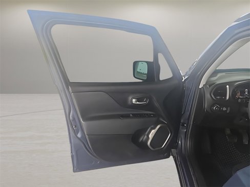 Used 2022 Jeep Renegade Latitude image 15