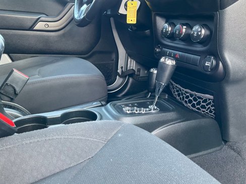 Used 2018 Jeep Wrangler Unlimited Sport S image 67