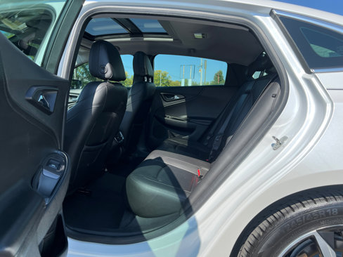Used 2017 Chevrolet Malibu LT w/ Leather Package image 32