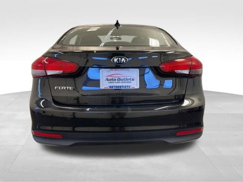 Used 2018 Kia Forte LX image 5