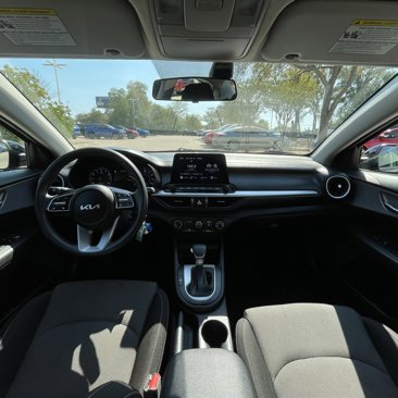 Used 2023 Kia Forte LXS w/ LXS Technology Package image 9