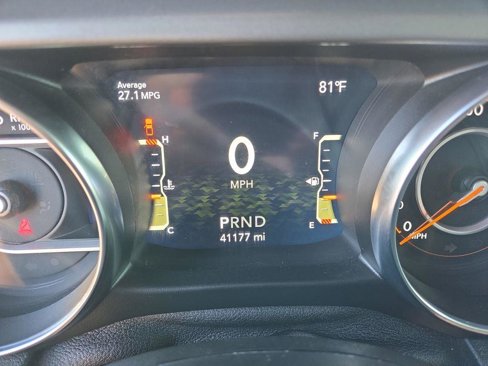 Used 2021 Jeep Gladiator Sport image 23