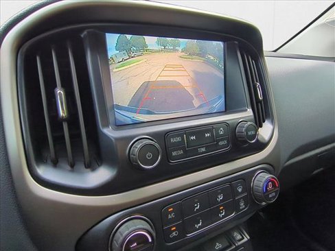 Used 2017 Chevrolet Colorado Z71 image 14