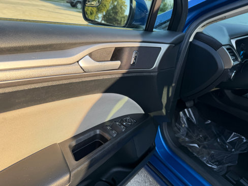 Used 2017 Ford Fusion S image 10