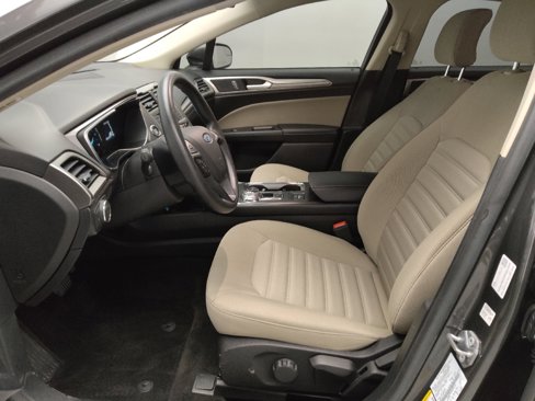 Used 2018 Ford Fusion S image 17