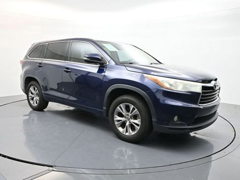 Used 2016 Toyota Highlander Plus image 3