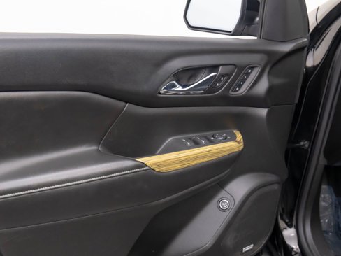 Used 2017 GMC Acadia Denali w/ Technology Package image 13