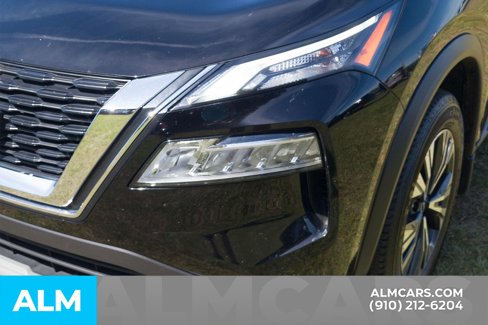 Used 2023 Nissan Rogue SV image 12