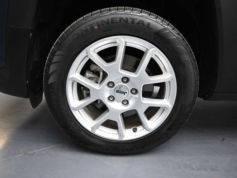 Used 2022 Jeep Renegade Latitude image 5