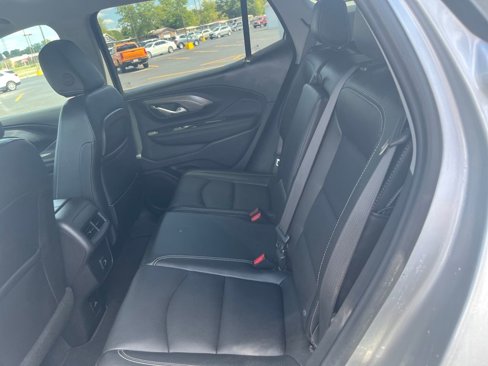 Used 2022 GMC Terrain SLT image 23