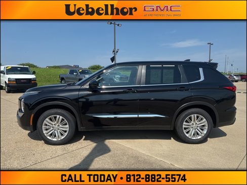 Used 2022 Mitsubishi Outlander ES image 16