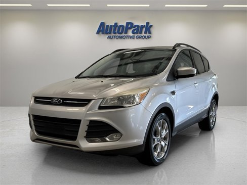 Used 2014 Ford Escape SE w/ Equipment Group 201A image 3