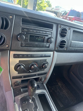 Used 2007 Jeep Commander Sport image 11