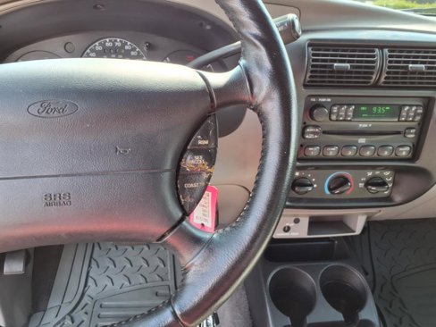 Used 2000 Ford Ranger XLT image 14