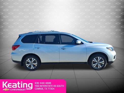 Used 2020 Nissan Pathfinder S image 4