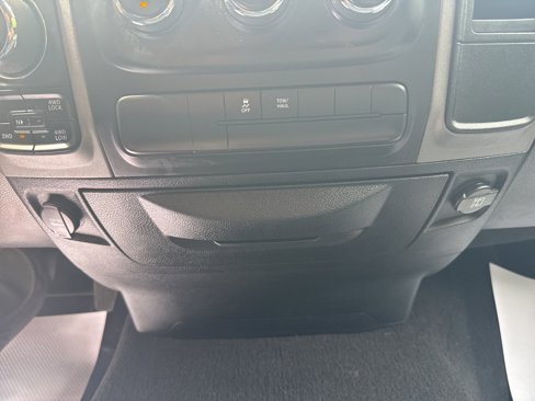 Used 2017 RAM 1500 Express image 26