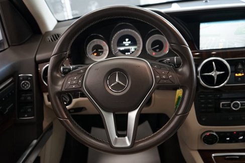 Used 2013 Mercedes-Benz GLK 350 4MATIC image 28