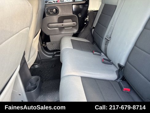 Used 2010 Jeep Wrangler Unlimited Sport image 34