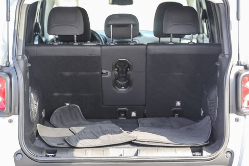 Certified 2020 Jeep Renegade Altitude image 26